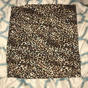 Leopard skirt